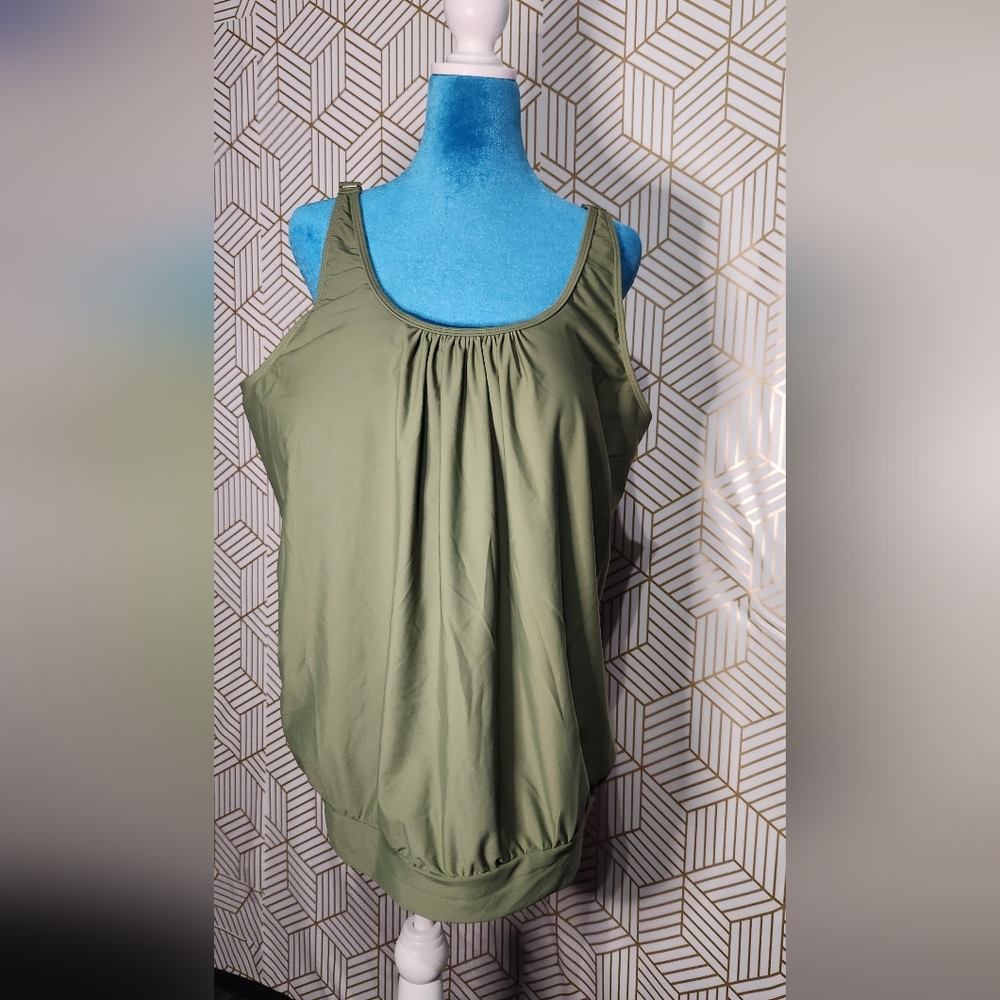 Womens olive green tank top/swim top (Size 22W)